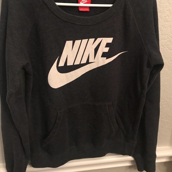 nike round neck